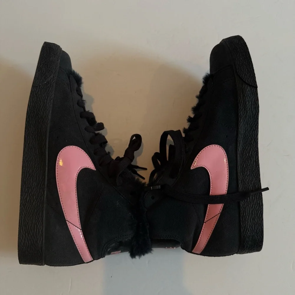 Nike Black and Pink High-Top Sneakers Girls Size 6Y